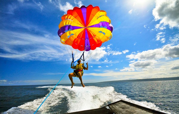 Solo Parasailing in Hurghada (Single Flight)